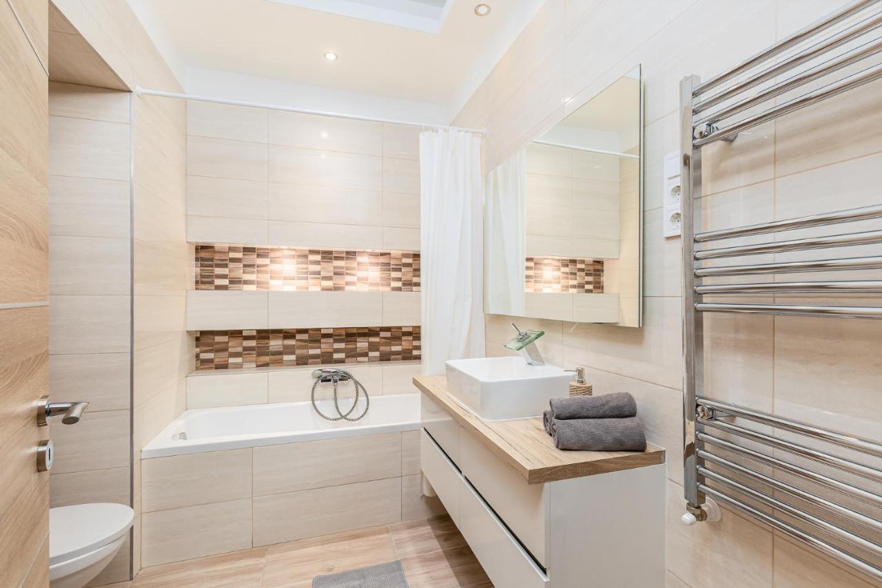 Csengery Deluxe Home With Balcony 부다페스트 외부 사진